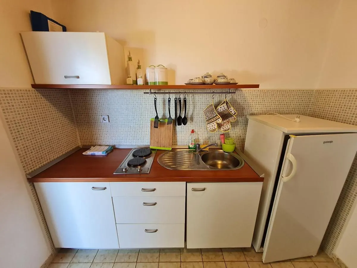 Apartments Ljubica Klenovica