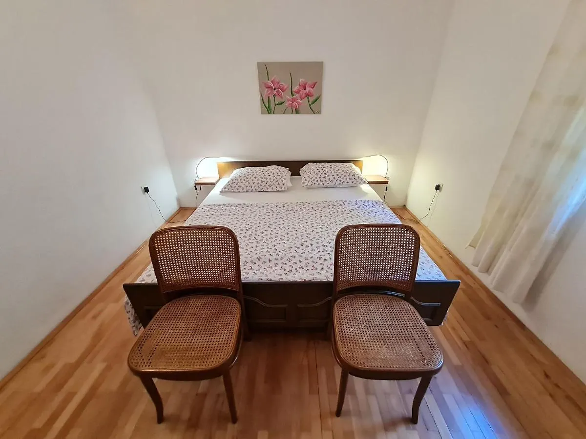 Apartments Ljubica Klenovica